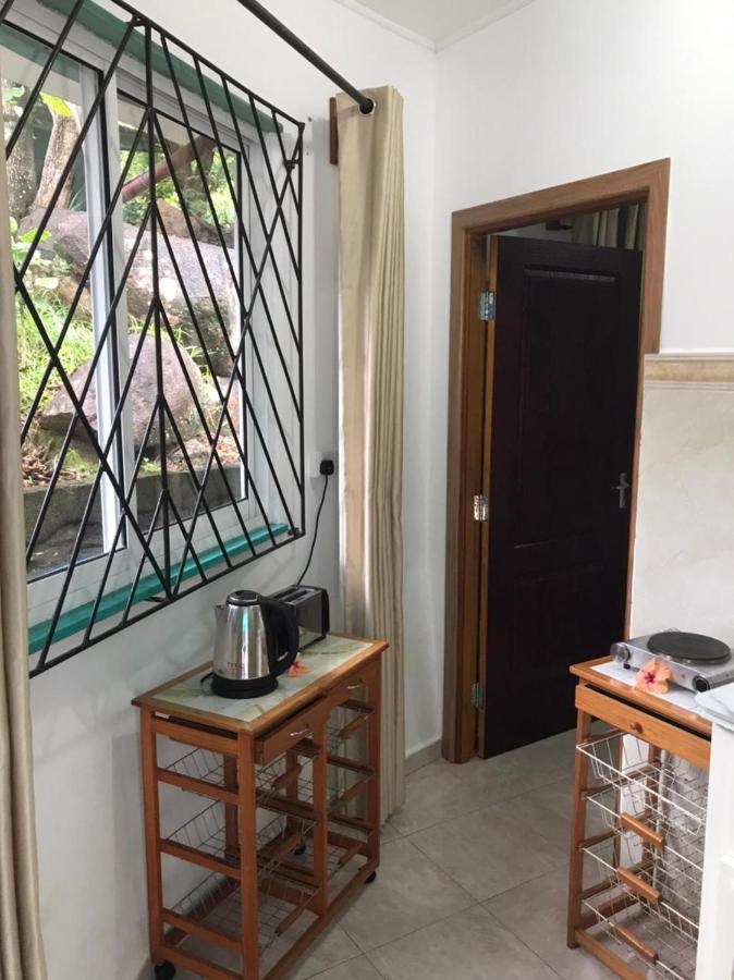 Acquario Guesthouse Anse Volbert Village  Exterior photo