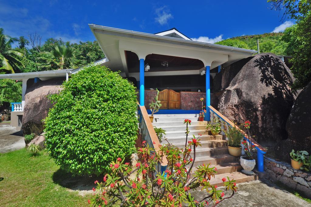 Acquario Guesthouse Anse Volbert Village  Exterior photo
