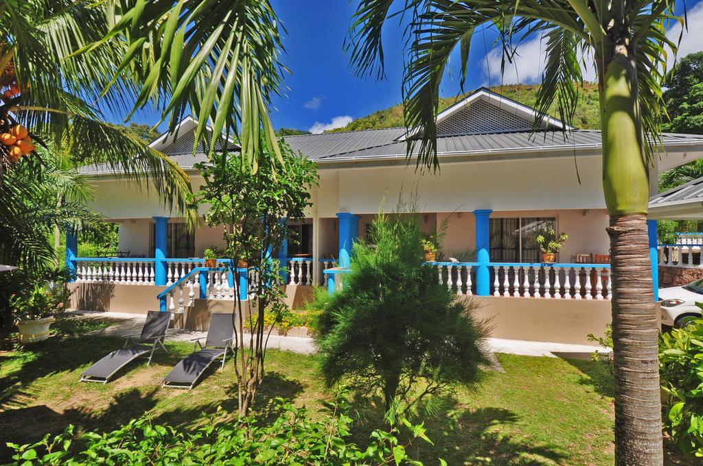 Acquario Guesthouse Anse Volbert Village  Exterior photo